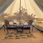 Mazury Glamping Polana Zyczen Lüks kamp alanı *